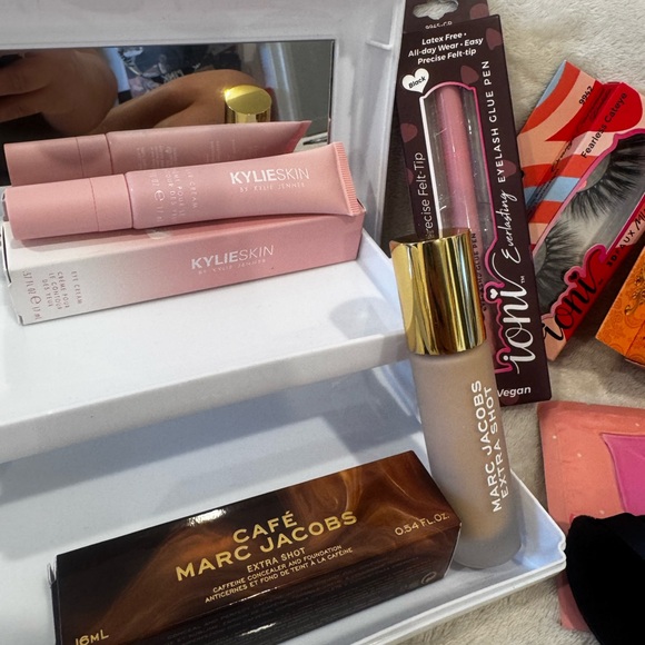 NEW Makeup Luxury Bundle Marc Jacobs Kylie - Picture 4 of 7